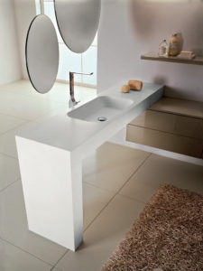 Mobile sospeso da bagno 180cm con lavabo in solid surface | Progetto Bagno
