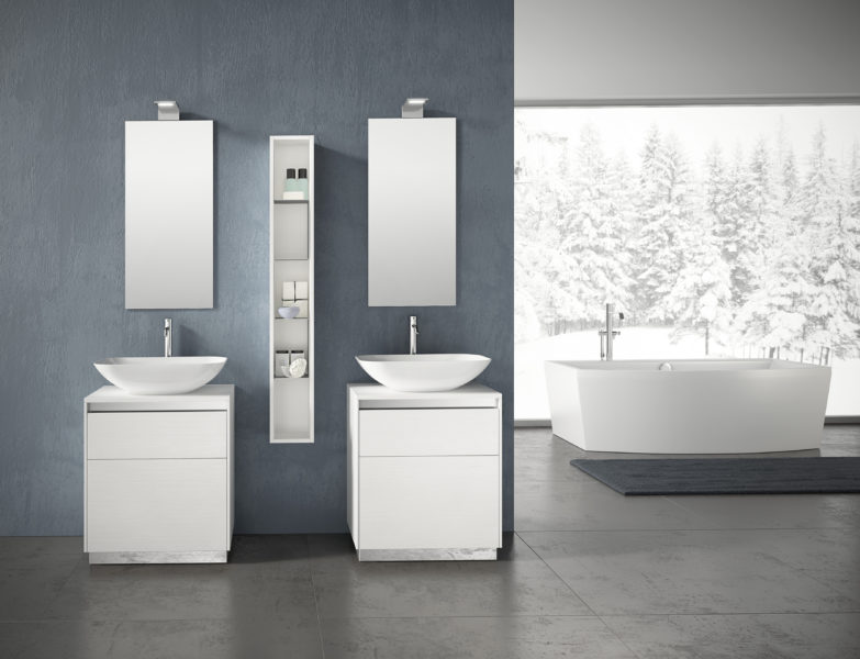 Soluzione per bagno design moderno con doppia base portalavabo. Lavabi in ALCOA e pensile h 140cm | Progetto Bagno