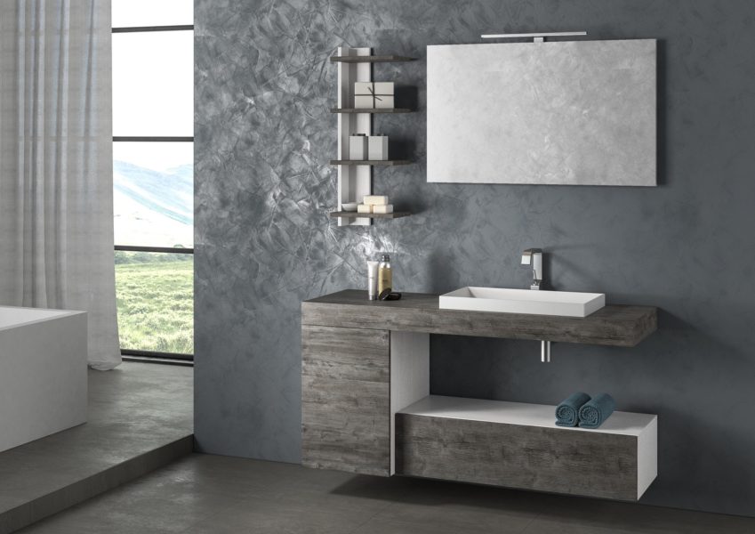 Soluzione di arredo bagno moderno e di design con mensole totem | Progetto Bagno