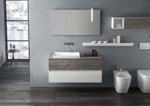 Proposta di arredo bagno moderno con mobili sospesi, mensole e pensile | Progetto Bagno